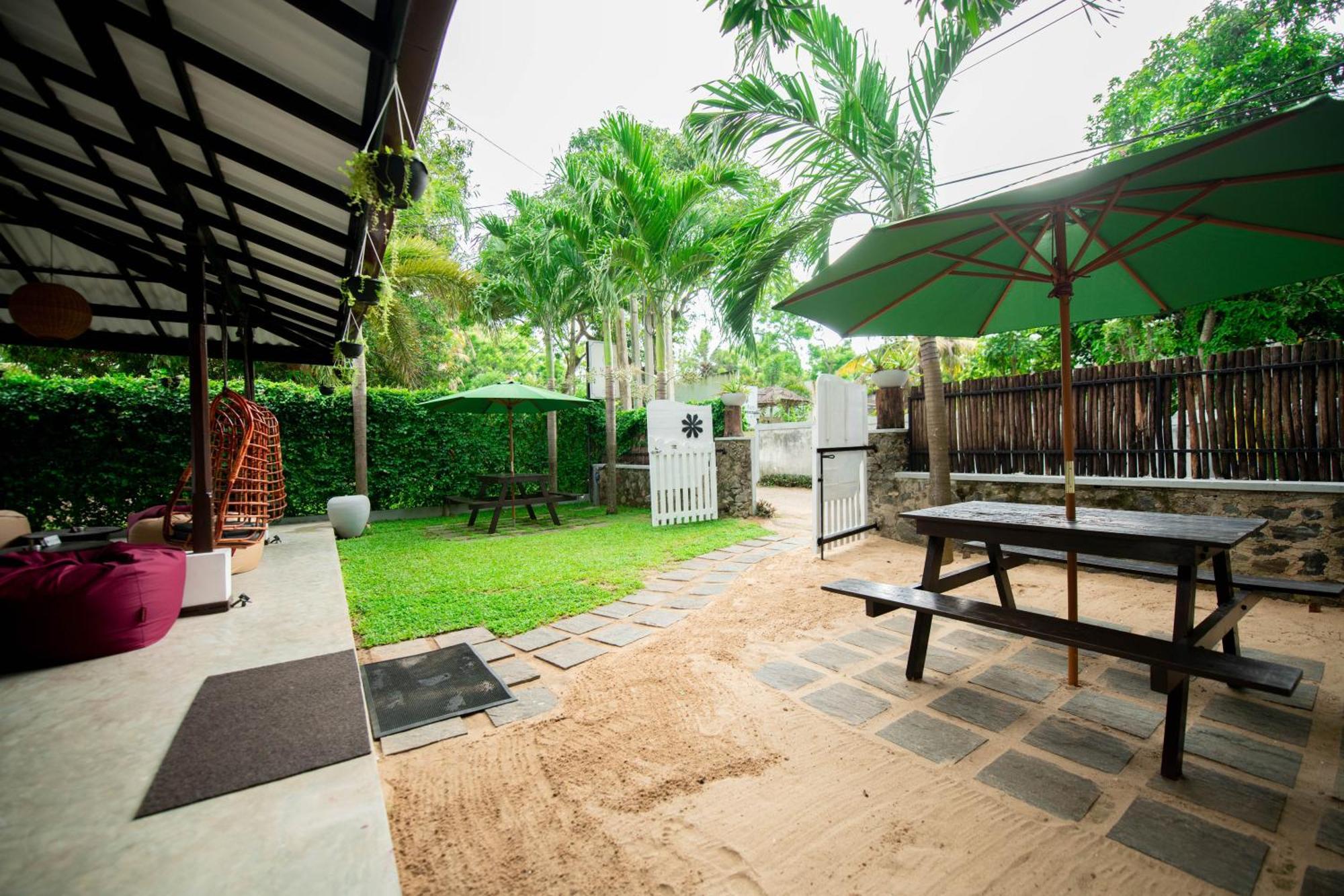 Luaya Beach Tangalle Exterior photo